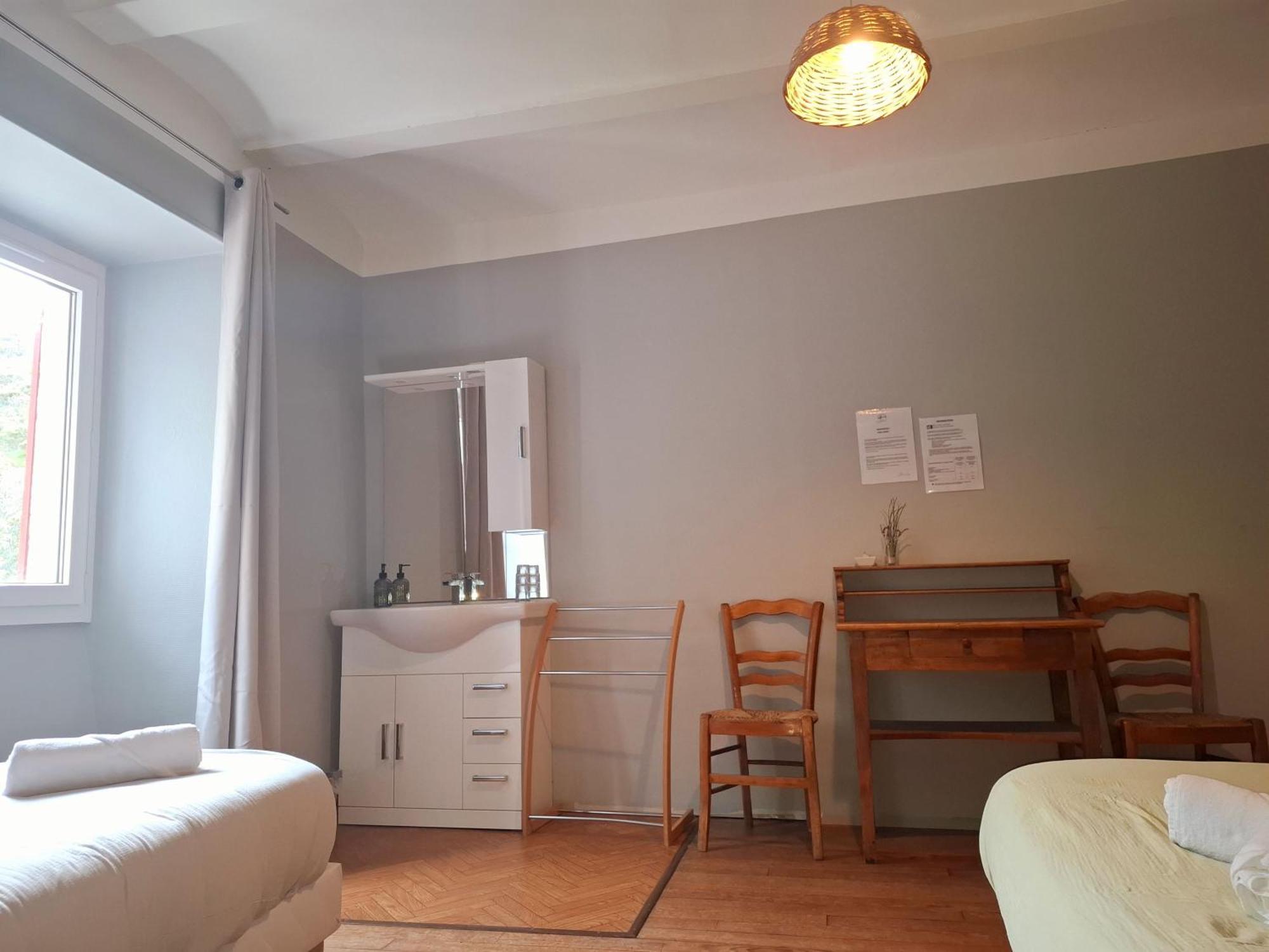 Auberge Arthea Laviolle Room photo
